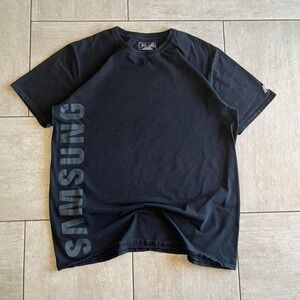 Black Y2K Samsung logo t-shirt #retro